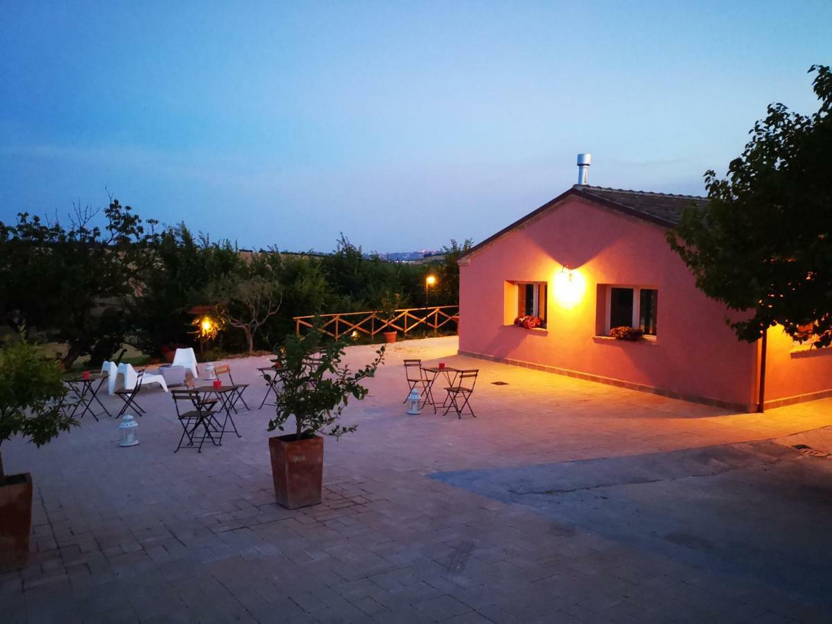 B&B Ceresà - Country House Loreto Esterno foto